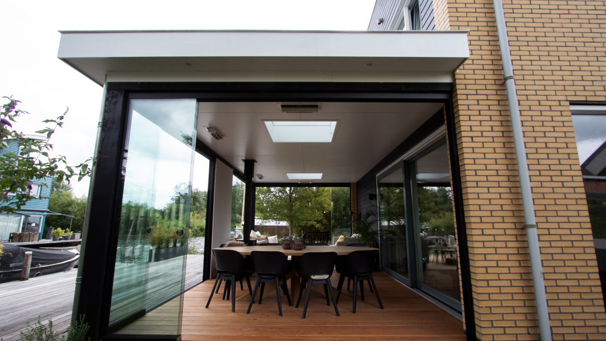 Lichtkoepel veranda