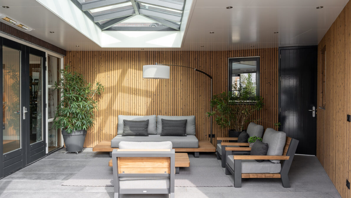 Schilddak in tuinkamer