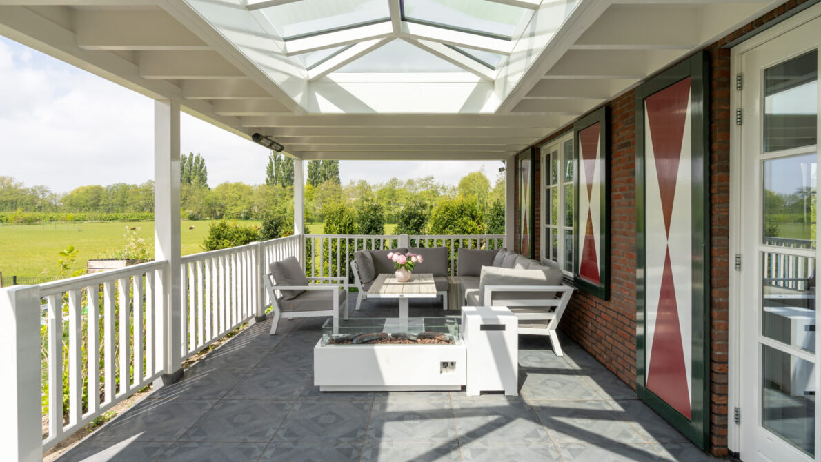 Schilddak in veranda Rotterdam